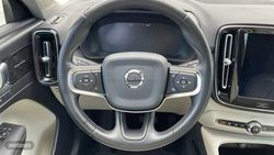 Volvo XC40 2.0 D4 INSCRIPTION AUTO 4WD 5P - Miniatura 11