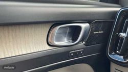 Volvo XC40 2.0 D4 INSCRIPTION AUTO 4WD 5P - Miniatura 24