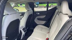 Volvo XC40 2.0 D4 INSCRIPTION AUTO 4WD 5P - Miniatura 7