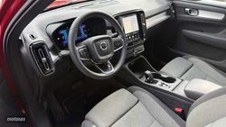 Volvo XC40 2.0 B3 CORE AUTO 5P - Miniatura 4
