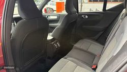 Volvo XC40 2.0 B3 CORE AUTO 5P - Miniatura 6