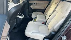 Volvo XC 90 2.0 B5 P MHEV ULTRA DARK AWD AUTO 250 5P 7 Plazas - Miniatura 7