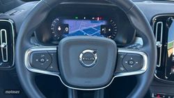 Volvo XC40 2.0 B3 MHEV CORE DCT 163 5P - Miniatura 11