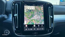 Volvo XC40 2.0 B3 MHEV CORE DCT 163 5P - Miniatura 18