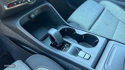 Volvo XC40 2.0 B3 MHEV CORE DCT 163 5P - Miniatura 23