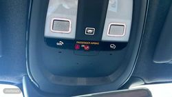 Volvo XC40 2.0 B3 MHEV CORE DCT 163 5P - Miniatura 24