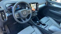 Volvo XC40 2.0 B3 MHEV CORE DCT 163 5P - Miniatura 5