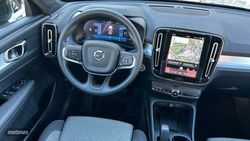 Volvo XC40 2.0 B3 MHEV CORE DCT 163 5P - Miniatura 6