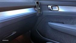 Volvo XC40 2.0 B3 MHEV CORE DCT 163 5P - Miniatura 22