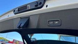 Volvo XC40 2.0 B3 MHEV CORE DCT 163 5P - Miniatura 27