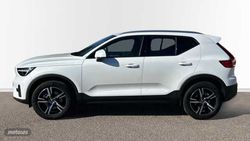 Volvo XC40 2.0 B3 MHEV CORE DCT 163 5P - Miniatura 3