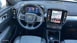 Volvo XC40 2.0 B3 MHEV CORE DCT 163 5P - Miniatura 6