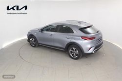 Kia XCeed 1.0 T-GDi Drive 100CV - Miniatura 9