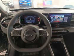 Fiat 600 1.2 MHEV 81kW (110CV) DDCT Icon - Miniatura 12