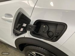 Peugeot 2008 Hybrid 145 eDCS6 Allure - Miniatura 22