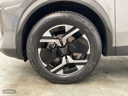 Peugeot 2008 Hybrid 145 eDCS6 Allure - Miniatura 17