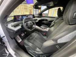 Peugeot 5008 Plug-in Hybrid 1.6 143KW e-DCS7 GT - Miniatura 11