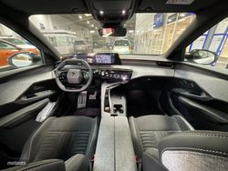 Peugeot 5008 Plug-in Hybrid 1.6 143KW e-DCS7 GT - Miniatura 15