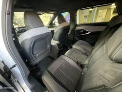 Peugeot 5008 Plug-in Hybrid 1.6 143KW e-DCS7 GT - Miniatura 18