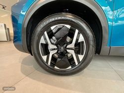 Peugeot 2008 Hybrid 145 eDCS6 Allure - Miniatura 14