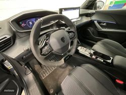 Peugeot 2008 Hybrid 145 eDCS6 GT Exclusive - Miniatura 11