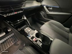 Peugeot 2008 Hybrid 145 eDCS6 GT Exclusive - Miniatura 16