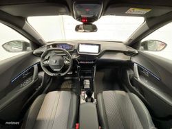 Peugeot 2008 Hybrid 145 eDCS6 GT Exclusive - Miniatura 18