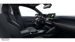 Peugeot 208 HYBRID 145 eDCS6 GT - Miniatura 7