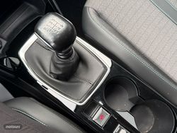 Peugeot 2008 PureTech 130 S&S Allure Pack 96 kW (130 CV) - Miniatura 14