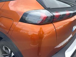 Peugeot 2008 PureTech 130 S&S Allure Pack 96 kW (130 CV) - Miniatura 17