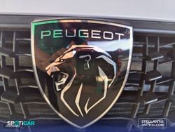 Peugeot 208 HYBRID 110 eDCS6 Style - Miniatura 25