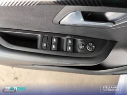 Peugeot 208 Gasolina 100 S&S 6 Vel. MAN Allure - Miniatura 12