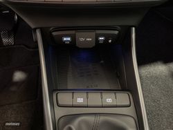 Hyundai i20 1.0 TGDI Tecno 48V 100 - Miniatura 20