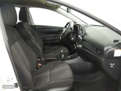 Hyundai i20 1.0 TGDI Essence 48V 100 - Miniatura 11