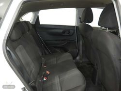 Hyundai i20 1.0 TGDI Essence 48V 100 - Miniatura 13