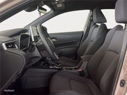 Toyota Corolla Cross Style Hybrid 200 - Miniatura 12