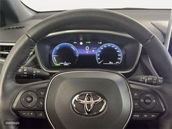 Toyota Corolla Cross Style Hybrid 200 - Miniatura 13