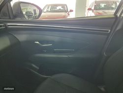 Hyundai Tucson 1.6 TGDI 48V Maxx 4x2 - Miniatura 14