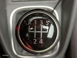 Volkswagen Golf Advance - Miniatura 12