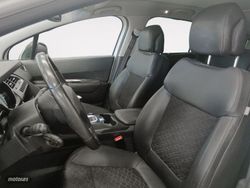 Peugeot 3008 1.2 PureTech S&S Allure 96 kW (130 CV) - Miniatura 10