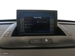 Peugeot 3008 1.2 PureTech S&S Allure 96 kW (130 CV) - Miniatura 17
