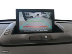 Peugeot 3008 1.2 PureTech S&S Allure 96 kW (130 CV) - Miniatura 18