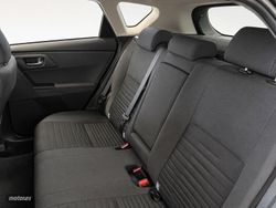 Toyota Auris 120T Active 85 kW (116 CV) - Miniatura 11