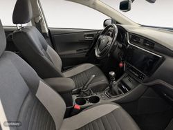Toyota Auris 120T Active 85 kW (116 CV) - Miniatura 12