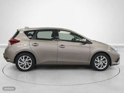 Toyota Auris 120T Active 85 kW (116 CV) - Miniatura 2