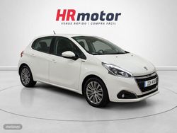 Peugeot 208 PureTech Signature 60 kW (82 CV) - Miniatura 1