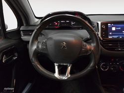Peugeot 208 PureTech Signature 60 kW (82 CV) - Miniatura 9
