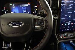Ford Ranger 2.3 TIVCT PHEV DC Wildtrack e AWD AT 282cv - Miniatura 32