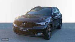 Volvo XC40 XC40 PLUS B3 (G) MILD HYBRID DARK - Miniatura 1