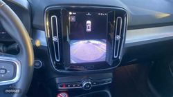 Volvo XC40 XC40 PLUS B3 (G) MILD HYBRID DARK - Miniatura 19
